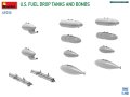 Miniart-49015-US-Fuel-Drop-Tanks-Bombs (6).jpg