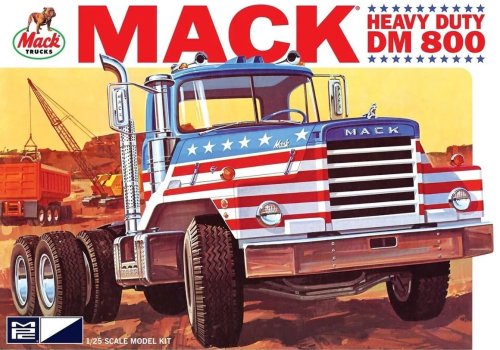 Przejdź do produktu MPC 899 - 1:25 Mack DM800 Heavy Duty Semi Tractor