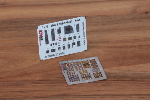 Przejdź do produktu Eduard 3DL72028 - 1:72 A-6A Space 3D Decals + PE