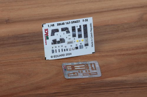 Przejdź do produktu Eduard 3DL48167 - 1:48 F-5E Space 3D Decals + PE