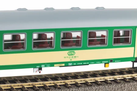 piko-96660-model-wagonu-osobowego-pkp-4.jpg