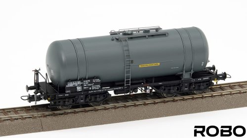 Przejdź do produktu Robo 110430 H0 - Wagon cysterna typu 406Rb, Kazimierz Górniczy, PKP ep. IV