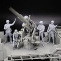 Das-Werk-DW35038-German-WW2-8,8cm-Flak-Crew (4).jpg