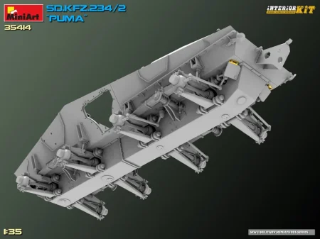 miniart-35414-Puma-with-interior (29).jpg