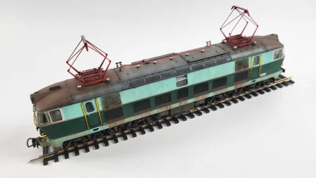 piko-96332-model-lokomotywy-et22-pkp-patynowany-11.jpg