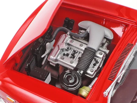 tamiya-24188-alfa-romeo-giulia (4).jpg