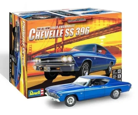 Revell-Monogram-4492.jpg