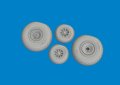 672380_B-24H wheels-3.jpg