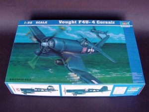 Trumpeter 02222 - 1:32 Vought F4U-4 Corsair
