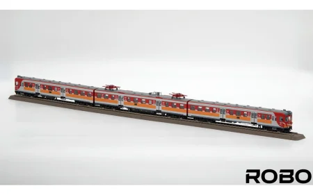 400810-en57-716-polregio-st-pomorski-zaklad-w-gdyni-model-z-oswietleniem-wnetrza (1).jpg