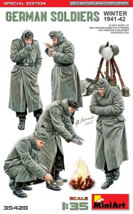 Miniart 35428 - 1:35 German Soldiers Winter 1941-42 Special Edition