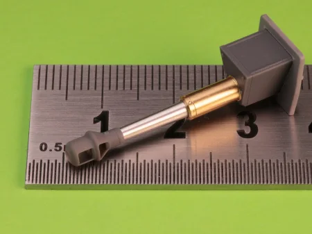 GM-72-040_02.jpg
