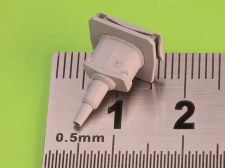 GM-72-035_06.jpg