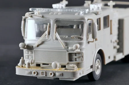 Trumpeter-07445-American-LaFrance-Eagle-Fire-Pumper (18).jpg