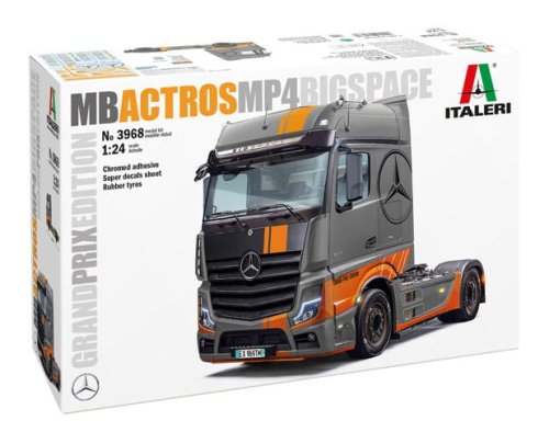 Przejdź do produktu Italeri 3968 - 1:24 MB Actros MP4 Big Space - Grand Prix Edition