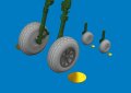 6481059_P-40E wheels block tread_.jpg