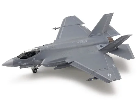 Tamiya-61127-F-35-Lightning-II (3).jpg