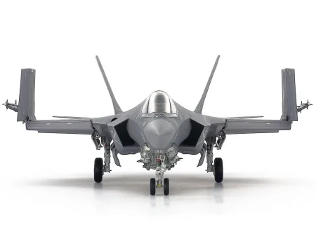 Tamiya-61127-F-35-Lightning-II (8).jpg