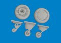 6481090_F4F-4 wheels late_3.jpg