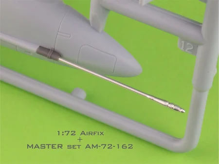 AM-72-162_02.jpg
