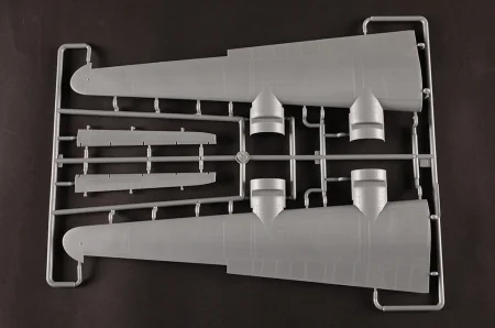 Hobby-Boss-81775-B-24D-Liberator (10).jpg