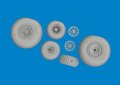 6481113_B-24D wheels_3.jpg