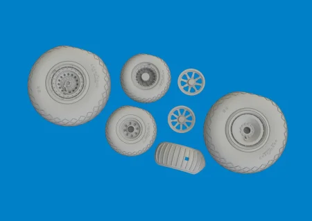 6481113_B-24D wheels_3.jpg