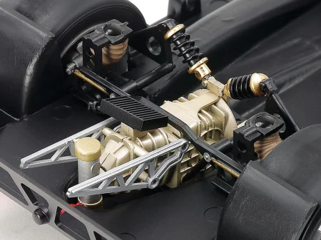 tamiya-24372-porsche-962c (5).jpg