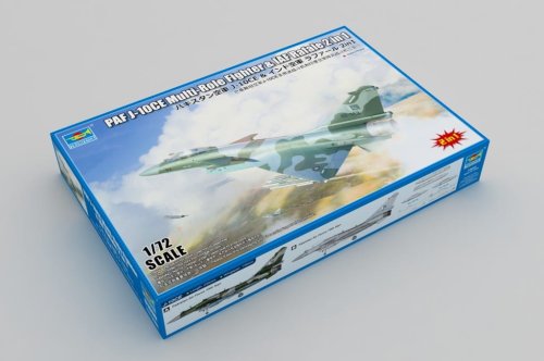 Przejdź do produktu Trumpeter 01690 - 1:72 PAF J-10CE Multi-Role Fighter & IAF Rafale