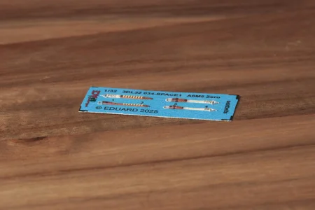 3dl32034_01.jpg