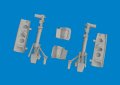 6481074_P-40E undercarriage legs PRINT_3.jpg