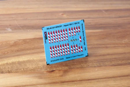 3dl48237_00.jpg