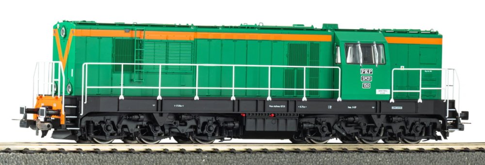 piko-52311-lokomotywa-411D-SM31-150-pkp-dcc.jpg