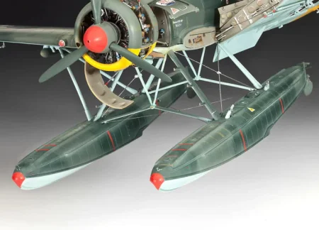 Revell-03787-Arado-Ar-196A-3 (3).jpg