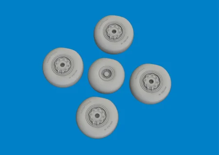 6481138_Jaguar GR.1 - GR.1A wheels_2.jpg