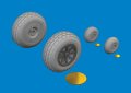 6481136_P-40N wheels block tread_.jpg