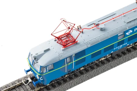 piko-96346-Lokomotywa-elektryczna-ET22-PKP-Cargo-dcc-01.jpg