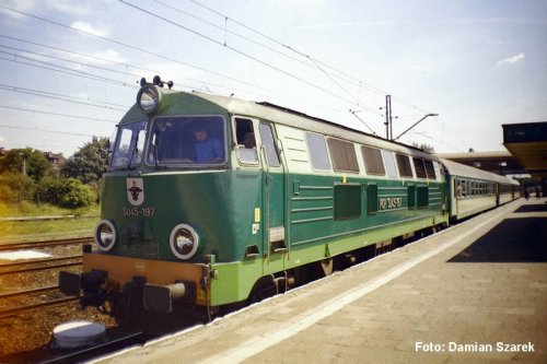 Przejdź do produktu Przedsprzedaż Piko 96317 H0 - Lokomotywa spalinowa SU45, PKP, ep.V, DCC z dźwiękiem