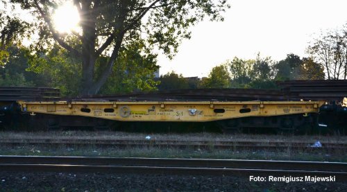 Przejdź do produktu Przedsprzedaż Piko 58422 H0 - Zestaw 2 wagonów platform typu 401Z, PNI,  ep.VI