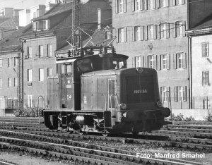 Przedsprzedaż Piko 21048 H0 - Lokomotywa elektryczna Rh 1067, ÖBB, ep.III, DCC z dźwiękiem