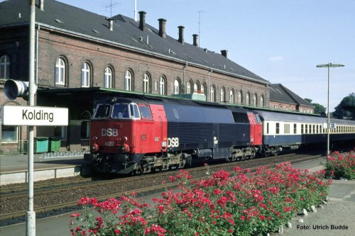 Przejdź do produktu Przedsprzedaż Piko 22080 H0 - Lokomotywa spalinowa BR MZ, DSB, ep.IV