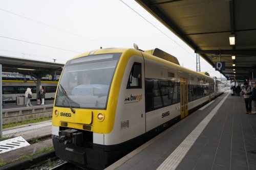 Przejdź do produktu Przedsprzedaż Piko 40862 N - Wagon silnikowy RegioShuttle 1, SWEG, ep.VI