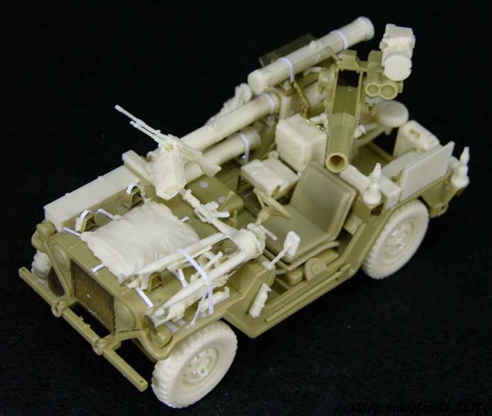 LF1142_1.jpg