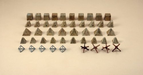 Przejdź do produktu ITALERI 6147 - 1:72 Antitank Obstacles