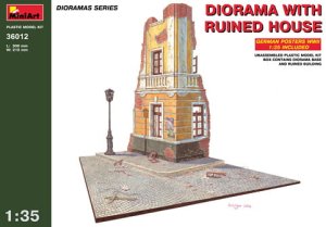MINIART 36012 - 1:35 Diorama with Ruined House