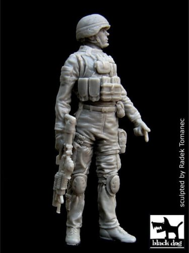 Przejdź do produktu BLACK DOG F35005 - 1:35 US soldier in Iraq Nr.2
