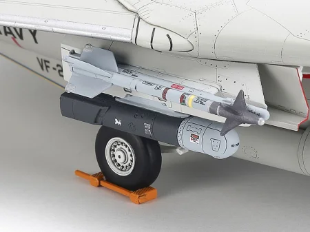 Tamiya-60795-Grumman-F-14D-Tomcat (16).jpg