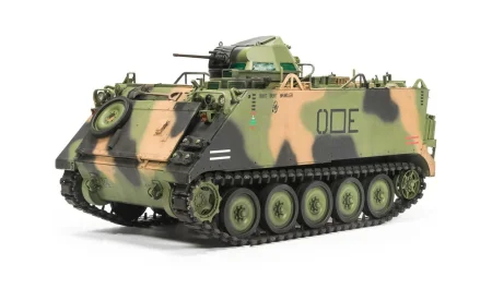 AFV-Club-35377-Australian-Army-M113A1 (3).jpg
