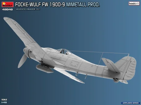 Miniart-48040-Focke-Wulf-Fw-190D-9 (9).jpg