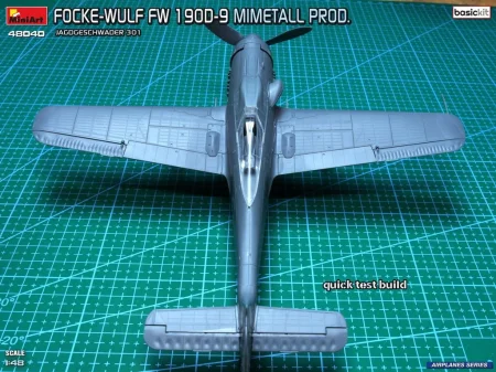 Miniart-48040-Focke-Wulf-Fw-190D-9 (18).jpg
